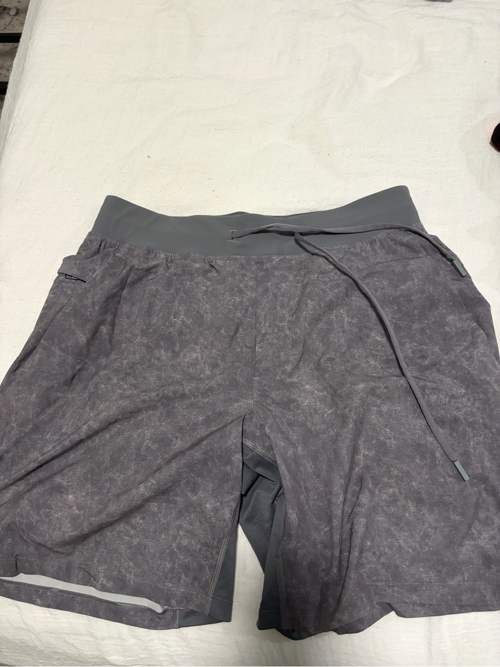 Lululemon Mens Size: M Medium Grey License to Train Shorts 7” Linerless